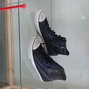 Converse Chuck Taylor hi 9.5 leather zip new w/box